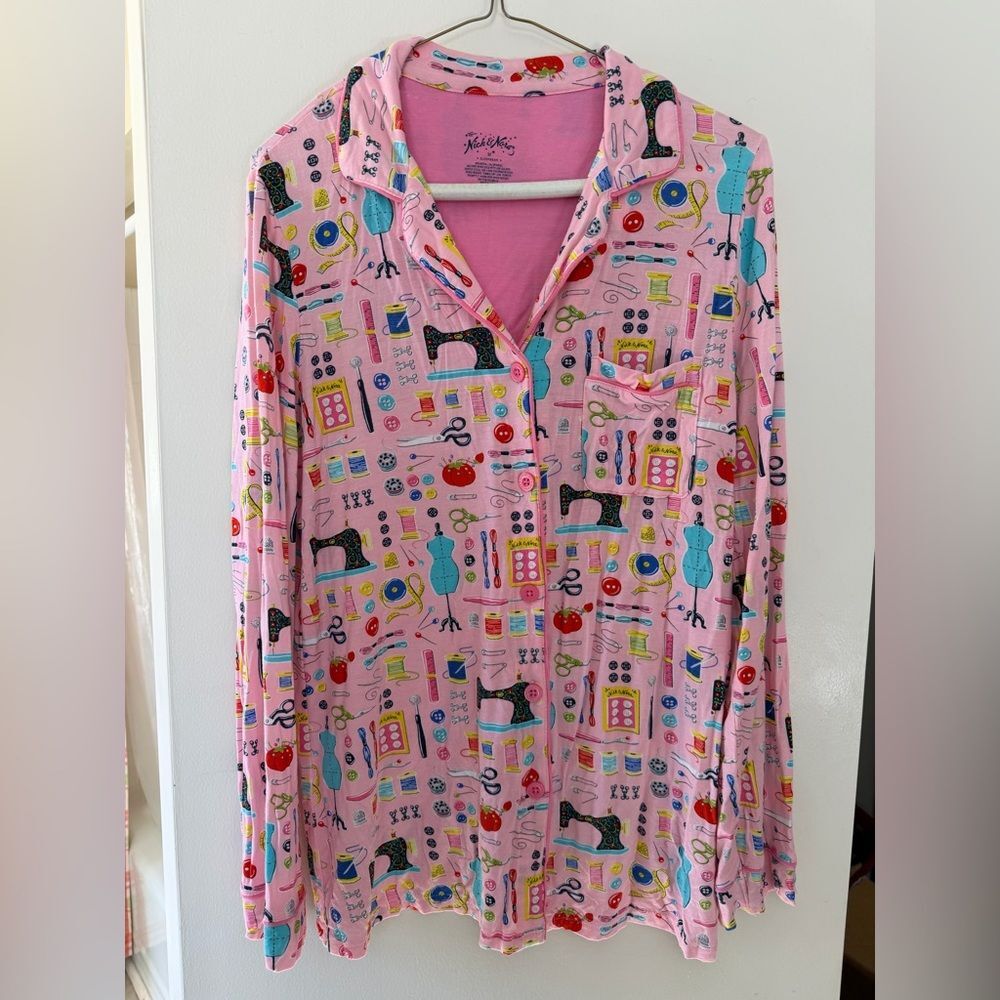 Nick & Nora Pink Sewing Themed cotton Pajama Top Sz M